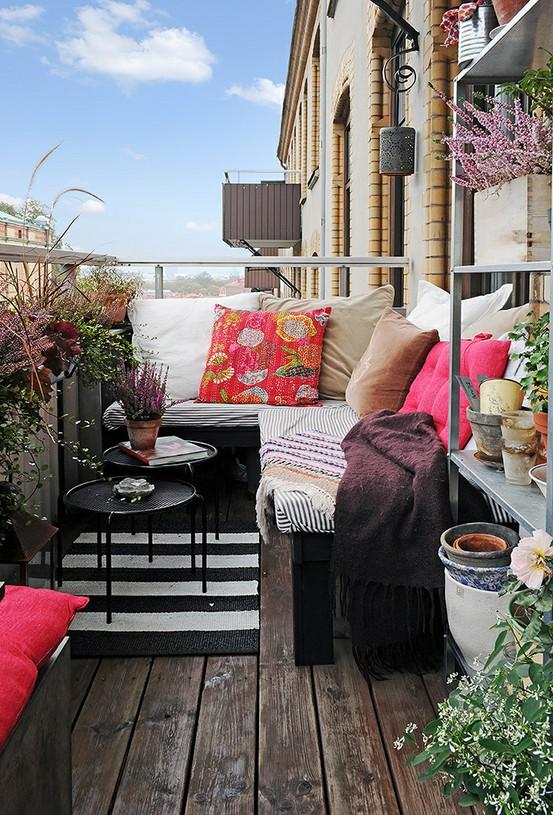 Un balcon cozy pour attendre l’hiver…