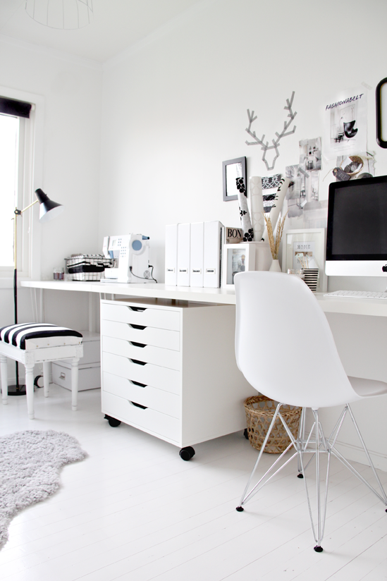 Le bureau noir et blanc de Nina du joli blog Stylizimo