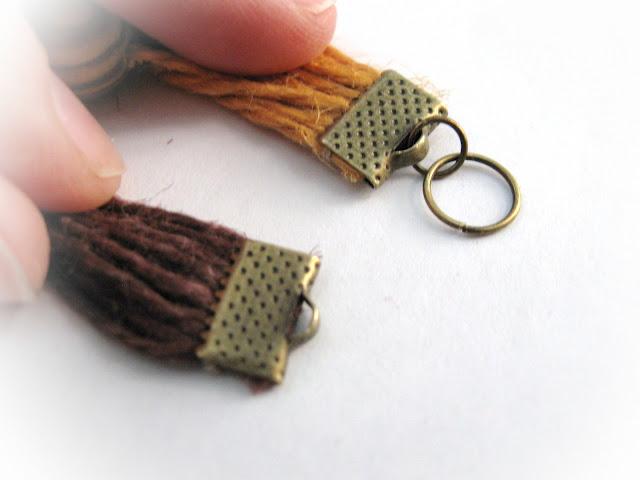 Tuto bijoux:  fabriquer des bracelets en corde naturelle avec des perles et des boutons de bois