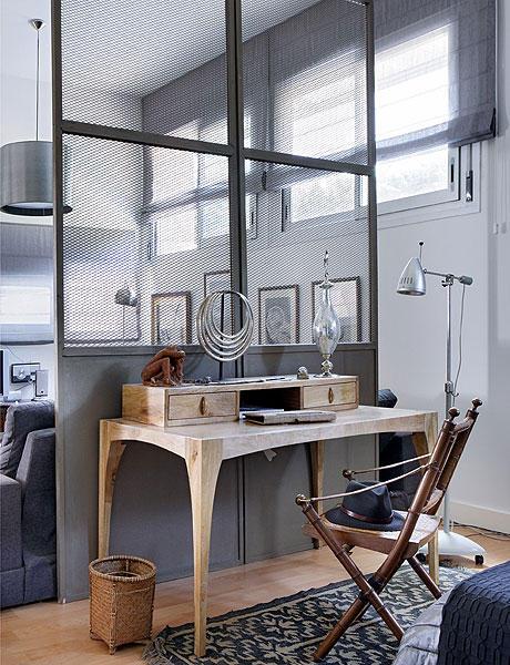 mini_bureau_dans_la_chambre