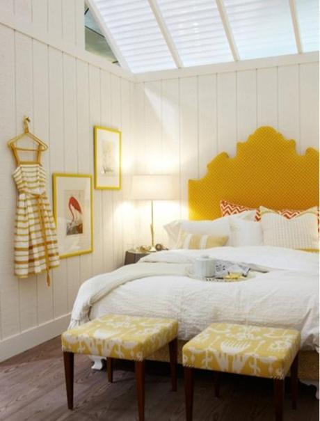 Idées déco : décoration murale avec une simple robe... | www.decocrush.fr