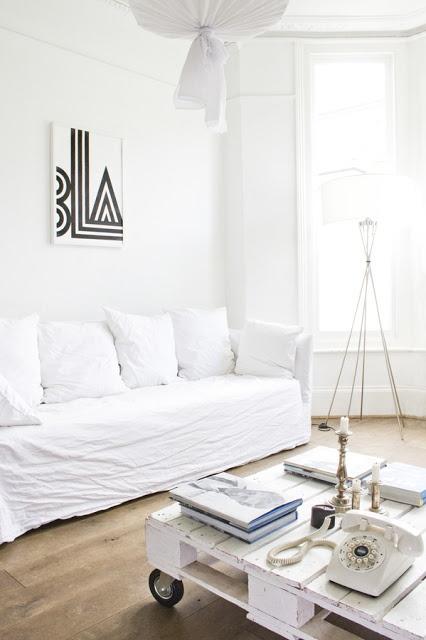 Astuces déco : housses de canapé pour style scandinave cozy... | www.decocrush.fr