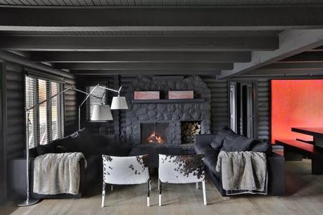 Un maison noire au Canada Un maison noire au Canada