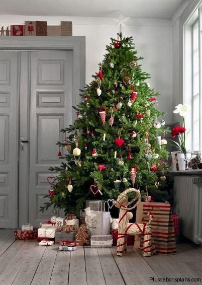 25 sapins de Noël joliment décorés pour s'inspirer ! www.decocrush.fr