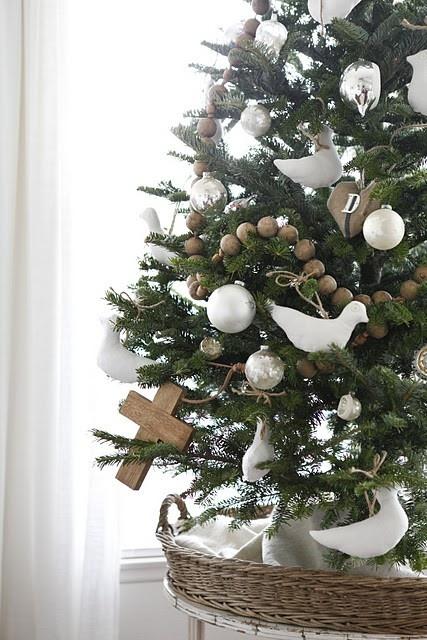 25 sapins de Noël joliment décorés pour s'inspirer ! www.decocrush.fr