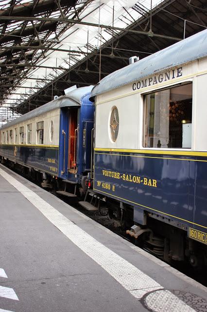 Je suis entrée dans le célèbre et mythique Orient-Express Je suis entrée dans le célèbre et mythique Orient-Express