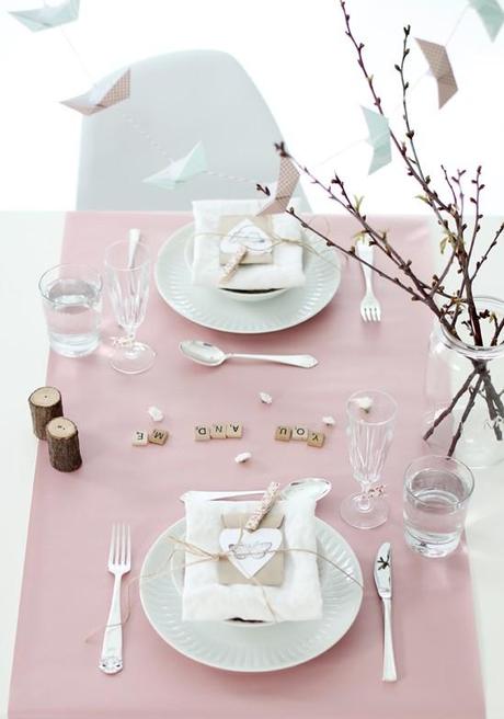 http://www.digsdigs.com/59-romantic-valentine%E2%80%99s-day-table-settings/