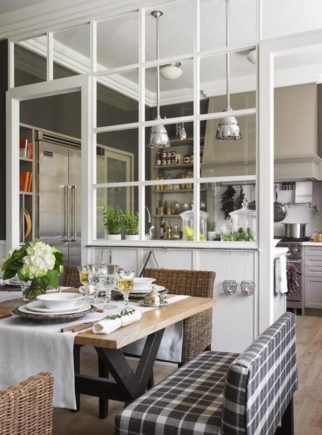 Cloison bois blanc et verre cuisine Acoustic garden via Nat et nature Cloisonner sans isoler : c'est possible !