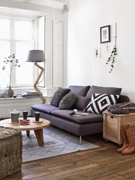 Visite déco : Un petit appartement scandinave très pratique…