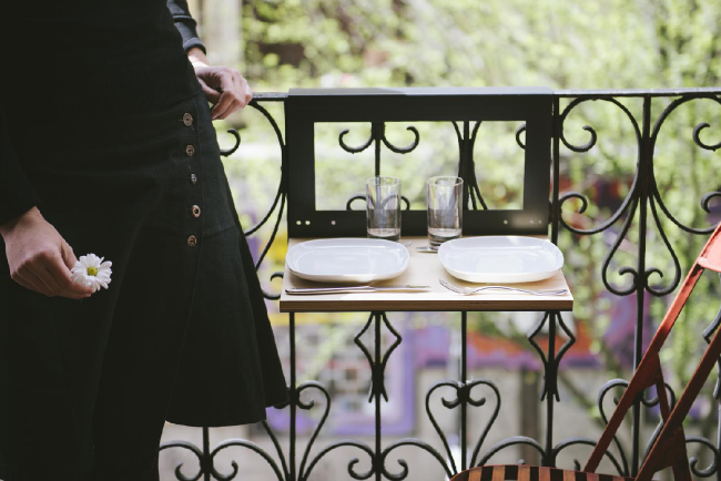 Crush | Manuela, la mini table colorée pour balcons ensoleillés !