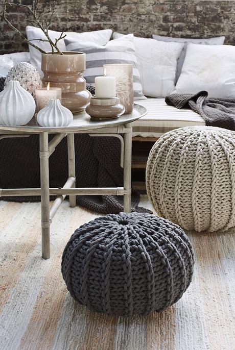 Tendance_le_pouf_en_tricot_dans_la_decoration_decouvrir_design