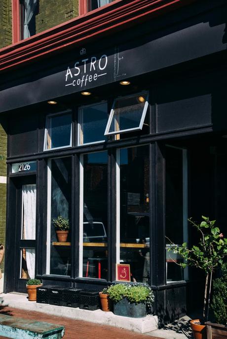 Detroit / Astro café /