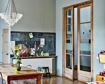 Hollande / Une ancienne école transformée en une immense maison /