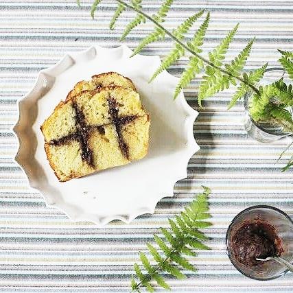 Dans ma cuisine / Carrés de chocolat pour un gâteau yaourt /