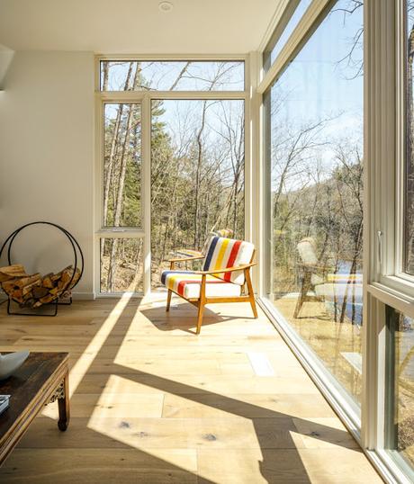 QUAND UNE MAISON-CUBE LANCE L'APPEL DE LA FORÊT !