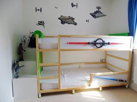 Hack transformer le lit IKEA Kura ambiance star wars chambre d'enfant.