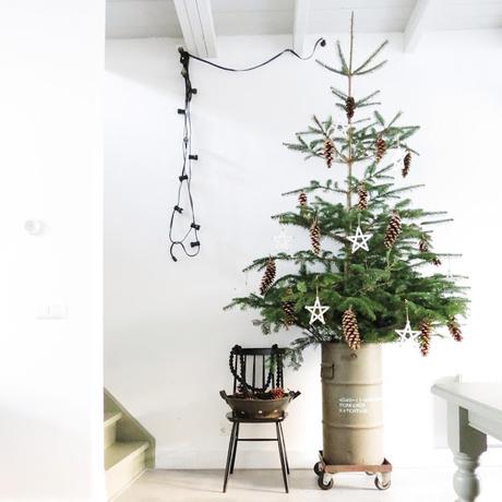 Noël 2015 / Inspirations #16 / Look industriel pour un sapin /