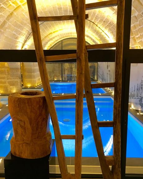 voute-pierre-caves-paris-design-hotel-piscine-a-courant