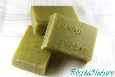 Savon Fait Maison à la Pulpe et à l'Huile d'Avocat pour le Carnaval des Blogs et des Plantes