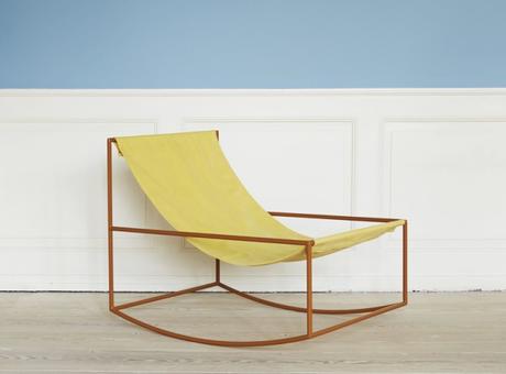 fauteuil à bascule minimaliste