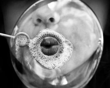 CLIN D'OEIL A UNE BLOGUEUSE QUI VA FAIRE DES BULLES !