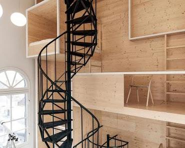 NOM D'UN STUDIO QUI VA VOUS FAIRE MONTER... DANS LA TOUR !