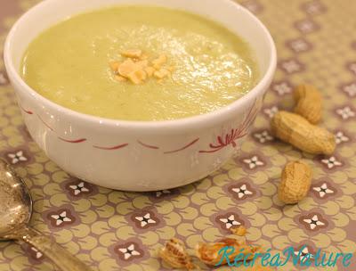 Velouté au Légumes Bio de Saison : Brocoli, Panais et Crème de Coco