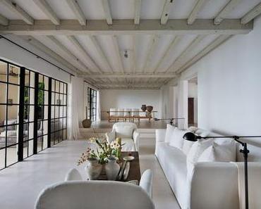 NOM D'UNE SUBLIME MAISON A TOI POUR... UNE POIGNÉE DE DOLLARS !