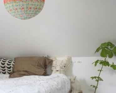 My home / Bruno s'est invité dans la chambre de Philippine /