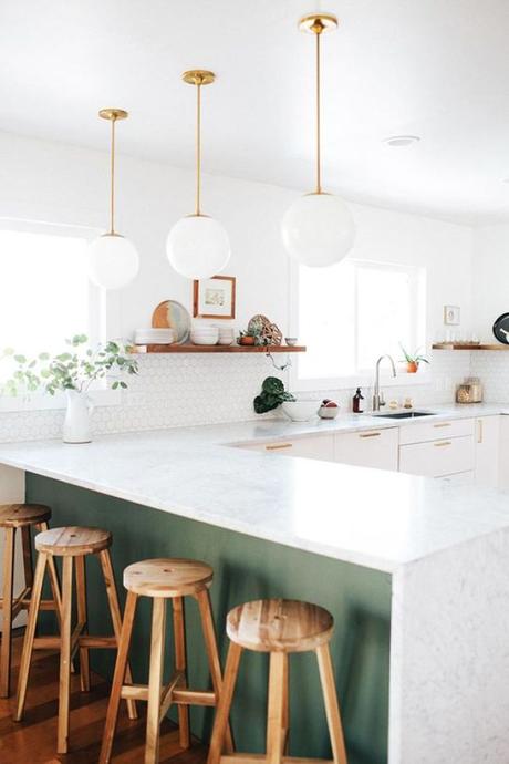 Pour ou contre ? Du vert foncé dans la cuisine… Pour ou contre ? Du vert foncé dans la cuisine…