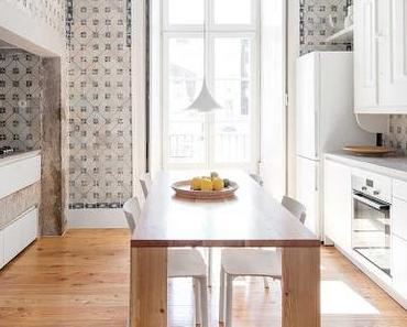 Lisbonne / Azulejos et marbre rose pour une belle rénovation   /