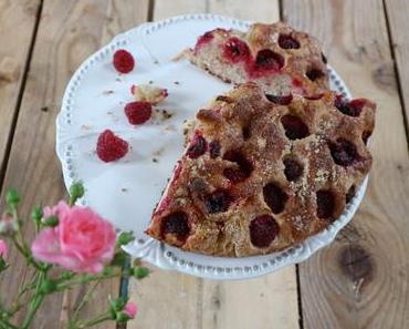 Dans ma cuisine /  Focaccia aux mûres oú framboises /