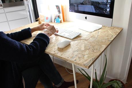 bureau OSB DIY - bureau facile à fabriquer - bureau pieds métal - Ripaton