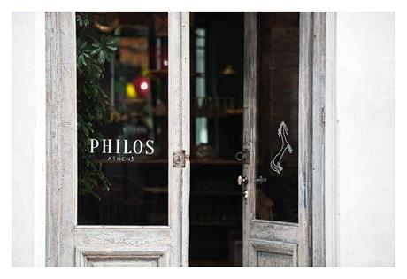 Athènes / Philos, un concept store aux murs dévastés /