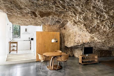 NOM D'UNE MAISON QUI N'A RIEN D'UNE GROTTE... ET POURTANT !