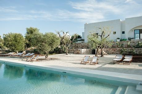 Italie / Masseria Moroseta, un hôtel aux murs blancs /