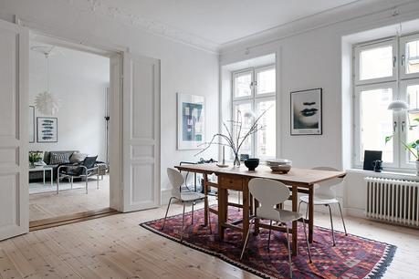 appartement danois design moderne et tapis persan