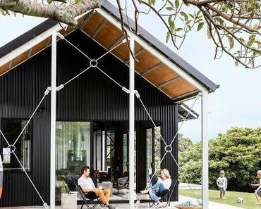 Australie / Un look industriel pour une maison de vacances  /