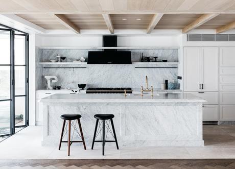 UNE MAISON DE VACANCES... SO CLASSE, SO CHIC ! UNE MAISON DE VACANCES... SO CLASSE, SO CHIC !