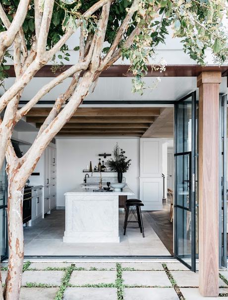 UNE MAISON DE VACANCES... SO CLASSE, SO CHIC ! UNE MAISON DE VACANCES... SO CLASSE, SO CHIC !
