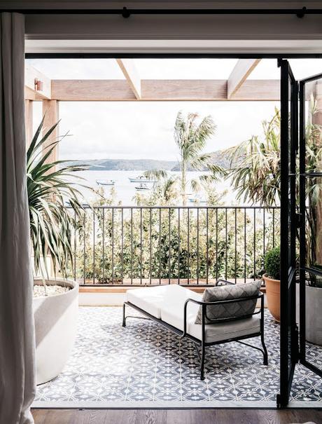 UNE MAISON DE VACANCES... SO CLASSE, SO CHIC ! UNE MAISON DE VACANCES... SO CLASSE, SO CHIC !