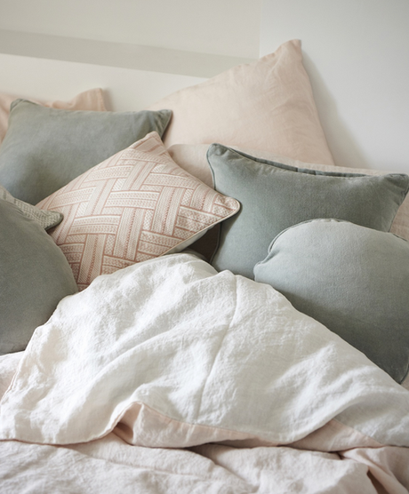 Collection d'objets pour la maison par Sézane & Friends Sélection pour la Fête des Mères chez Sézane