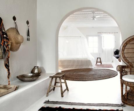 Hôtel San Giorgio Mykonos greece via Nat et nature Celebrate the new bohemian luxury
