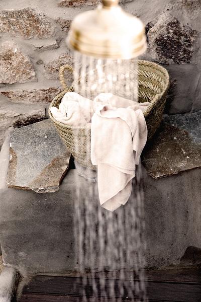 Hôtel San Giorgio Mykonos greece via Nat et nature Celebrate the new bohemian luxury
