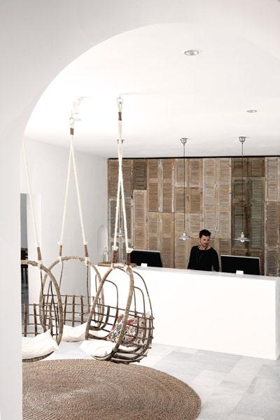 Hôtel San Giorgio Mykonos greece via Nat et nature Celebrate the new bohemian luxury