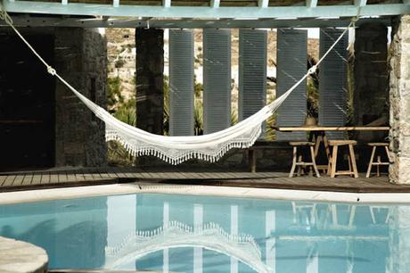 Hôtel San Giorgio Mykonos greece via Nat et nature Celebrate the new bohemian luxury