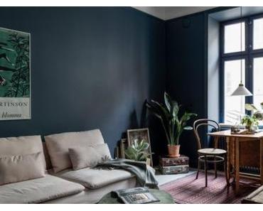 UNE MAISON BLEUE... PAS SUR LA COLLINE !